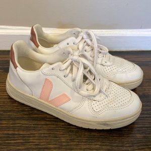 Womens Veja sneakers